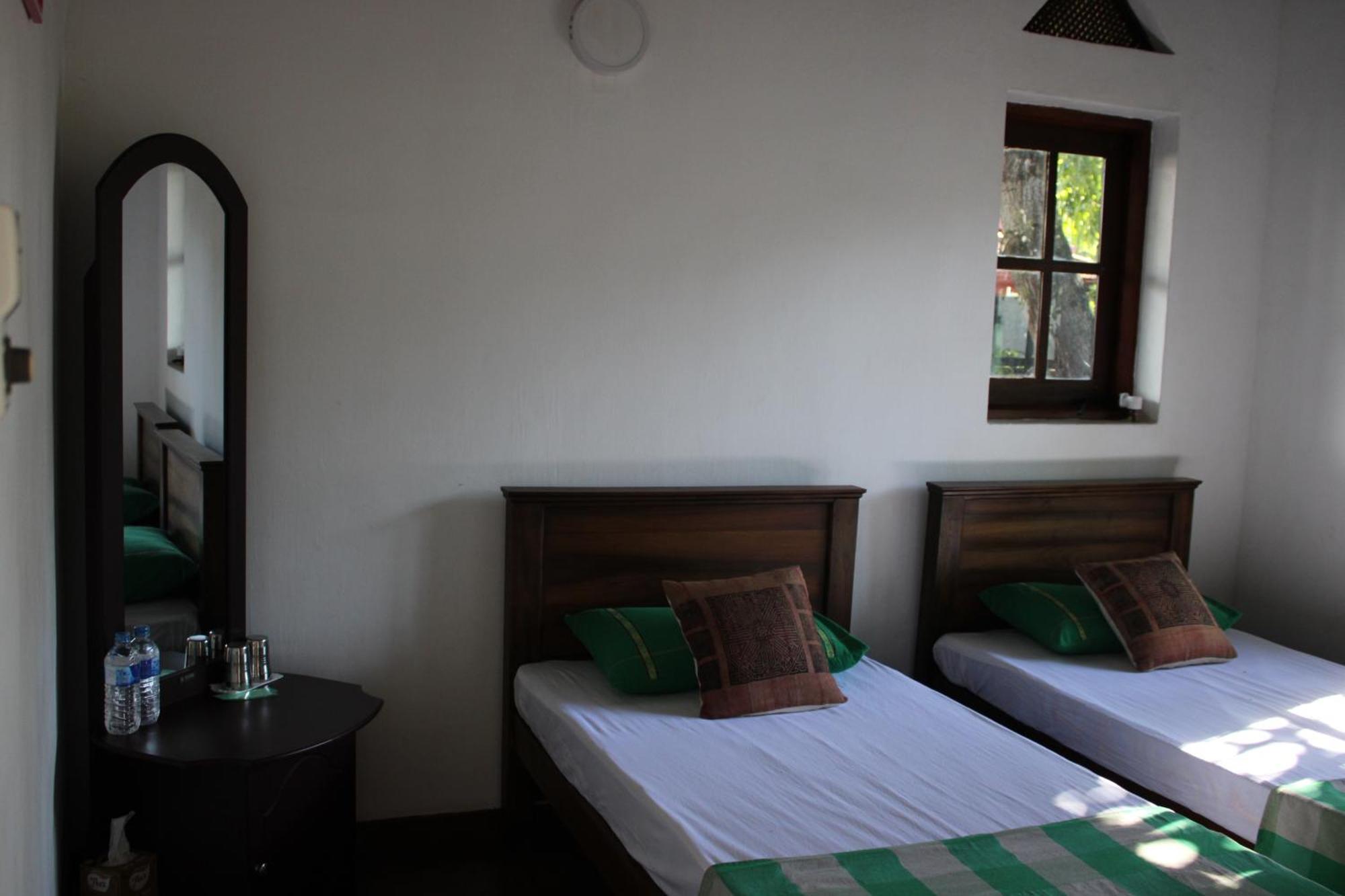 Hotel Olideb Gedara Negombo Exterior foto