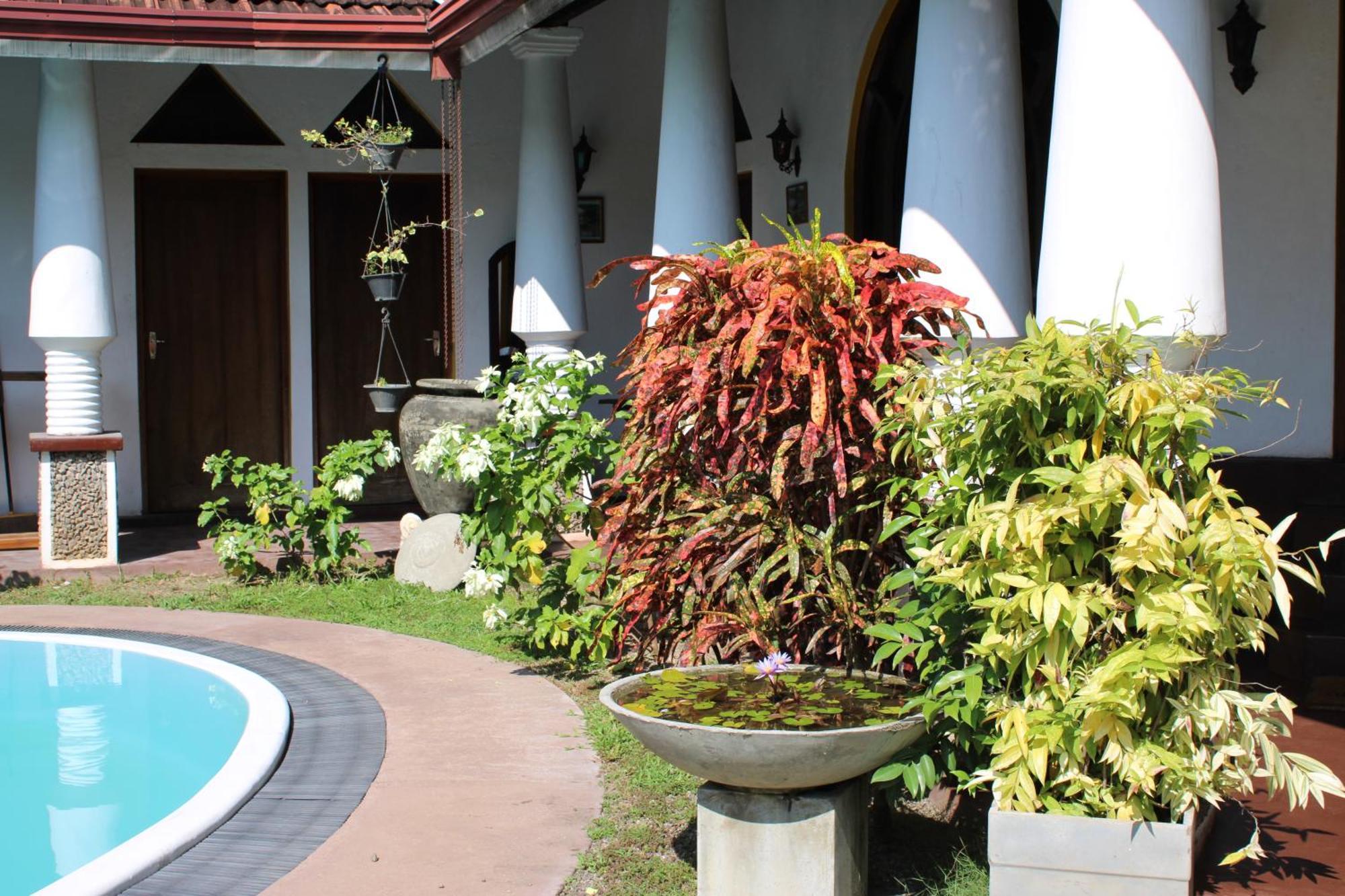 Hotel Olideb Gedara Negombo Exterior foto